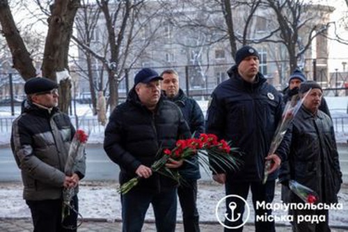 МАРИУПОЛЬ.   Дань памяти жертвам Холокоста