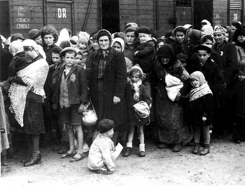 Голокост: п'ять захоплюючих фільмів, що висвітлюють трагедію людства