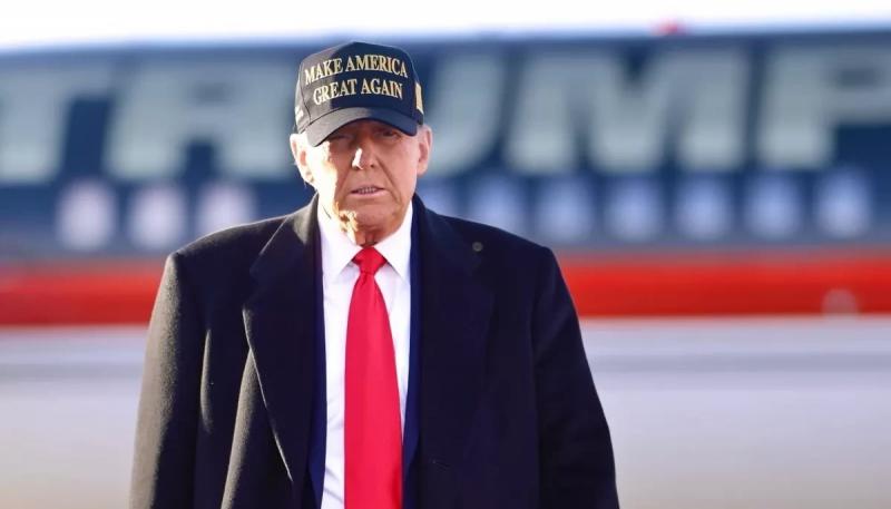 Адміністрація Трампа має намір ввести перевірку акаунтів у соціальних мережах для іноземних студентів, котрі бажають навчатися в США, повідомляє видання Politico.
