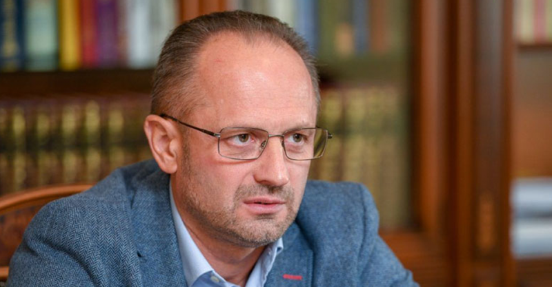 Ізраїль не слідує вказівкам Трампа чи Путіна, а навпаки, діє всупереч їхнім впливам, - зазначив Безсмертний.