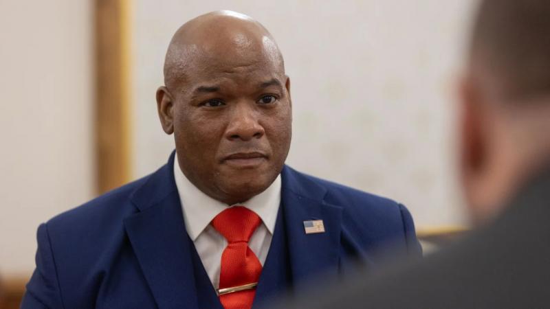 Духовний наставник Трампа: Консервативні медіа в Сполучених Штатах продовжують поширювати дезінформацію про 