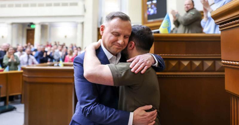 Мы не воспринимали поставку оружия Украине как 