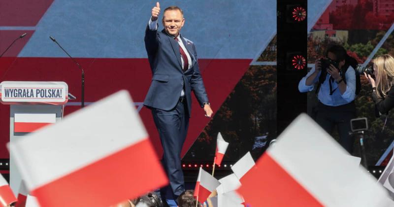 Непривітний лідер: як Кароль Навроцький трансформує Польщу та які перспективи чекають на Україну.