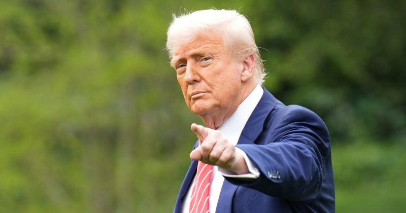 Трамп охарактеризував Сороса як психопата та звинуватив його у 