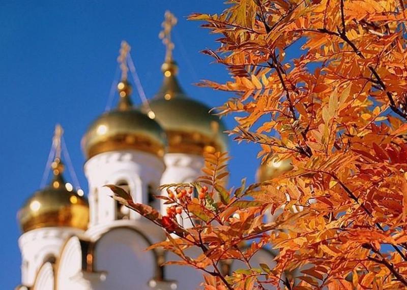 Календар релігійних свят на жовтень 2025 року: ключові події церковного життя.
