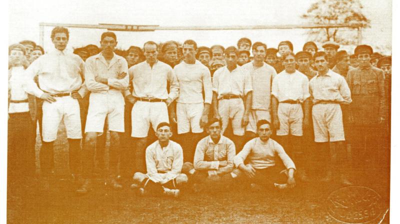 Футбол у буремні часи: чи відбувалися матчі під час Української революції в Україні?