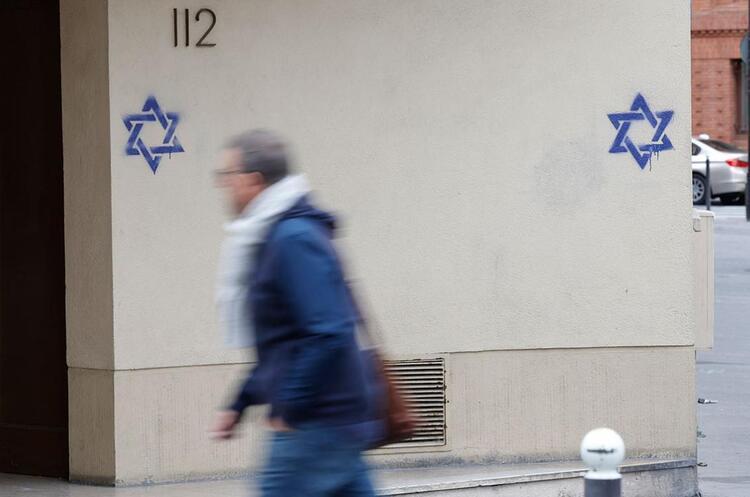 Французькі розвідувальні служби володіють інформацією, що свідчить про те, що Кремль організував напади на єврейську та мусульманську громади у Франції.