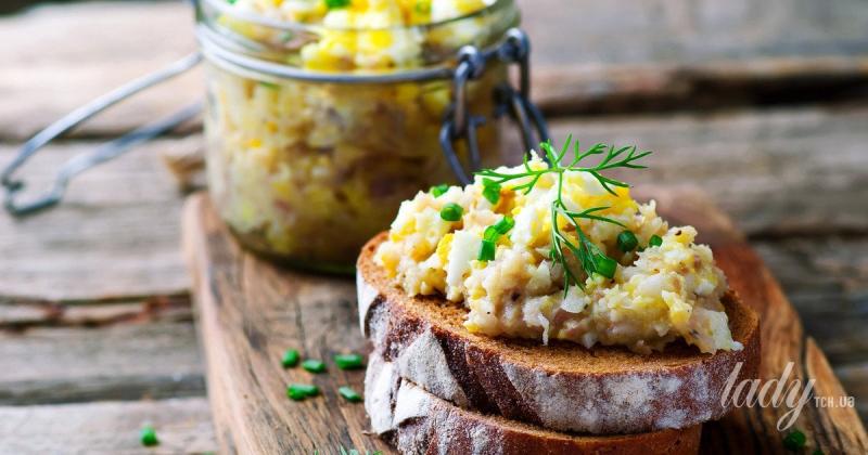 Форшмак або тартар з тюльки в одеському стилі — швидкий рецепт смачної української закуски, яку можна приготувати всього за 20 хвилин.