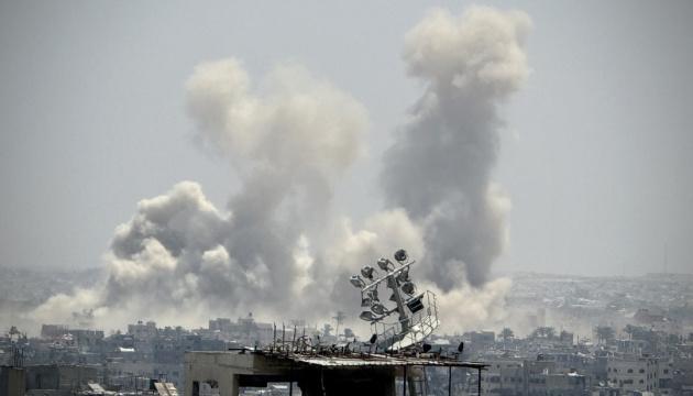 Іранський конфлікт, економічні показники та політичні вибори.