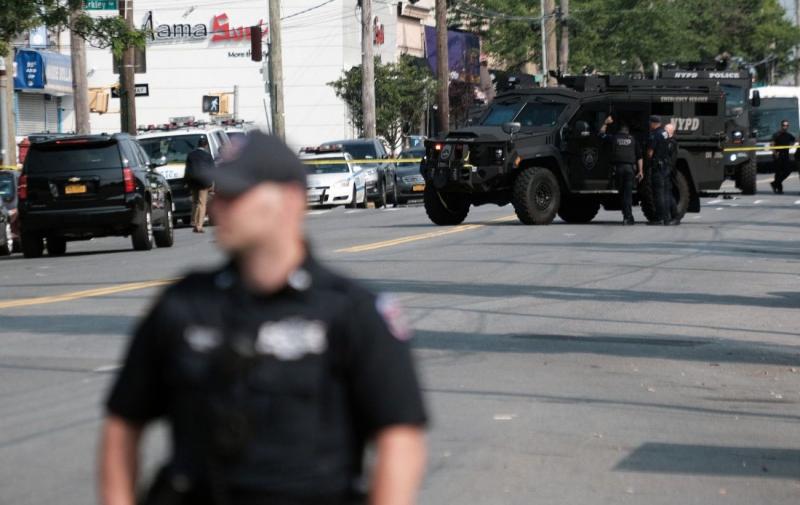 В Сполучених Штатах стався інцидент у синагозі: автомобіль в'їхав у будівлю, чути постріли.