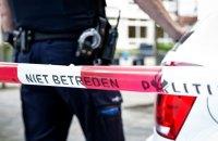 В Нідерландах виникла пожежа поблизу синагоги, внаслідок чого було затримано чотирьох осіб, яких підозрюють у причетності до цього інциденту.