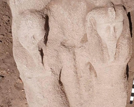 В Єгипті вчені-археологи виявили частину статуї Рамзеса II.