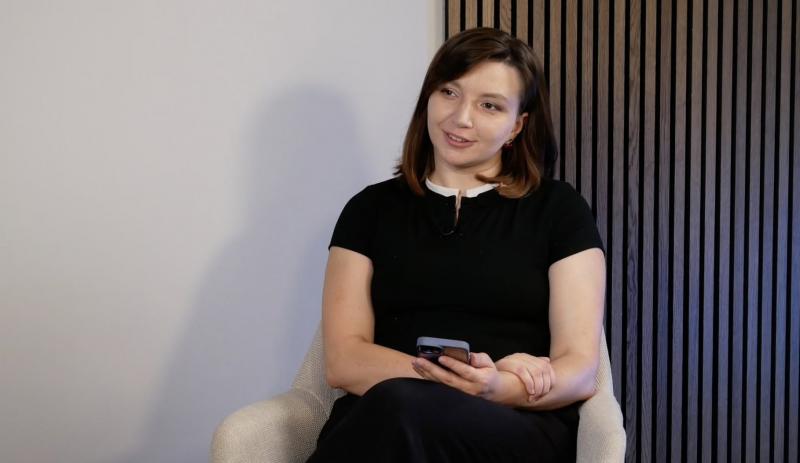 Журналістка Lb.ua Ірина Андрейців стала мішенню онлайн-агресії після публікації про загибель лікарки військово-лікарської комісії.
