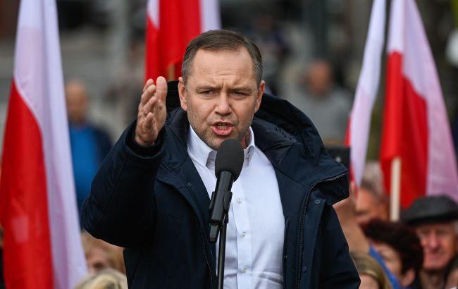 Оточення Навроцького проводить переговори з політиком, що має антиукраїнські погляди, щодо можливого об'єднання правих сил у Польщі.
